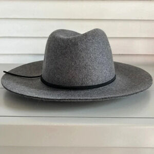 NWT Phoenix Wool Hat with Leather Trim